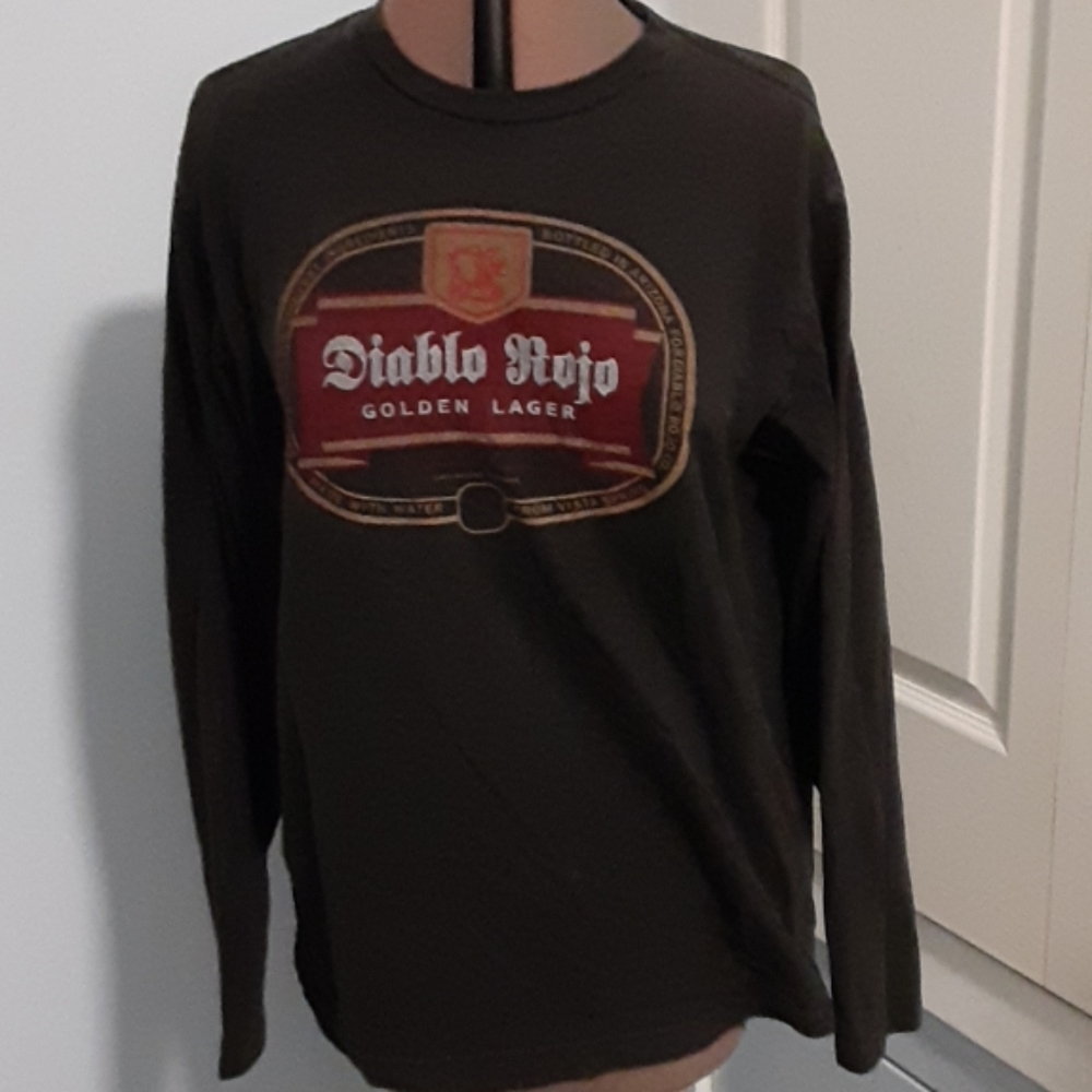 Old Navy long-sleeve graphic tshirt